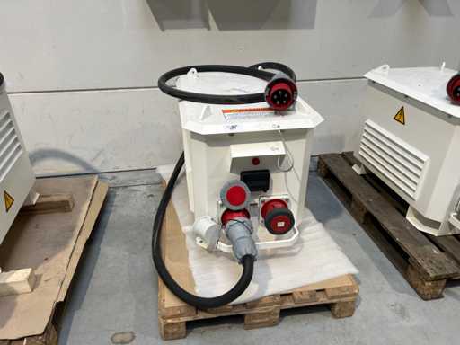 BIG ASS 120 kVA Caja transformadora / unidad transformadora móvil