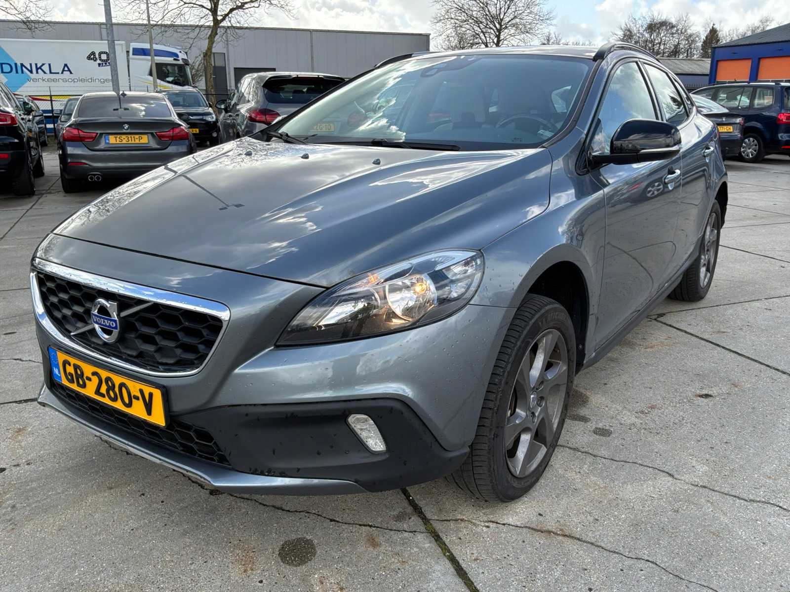 Volvo – 2015 – V40 Cross Country – T5 AWD