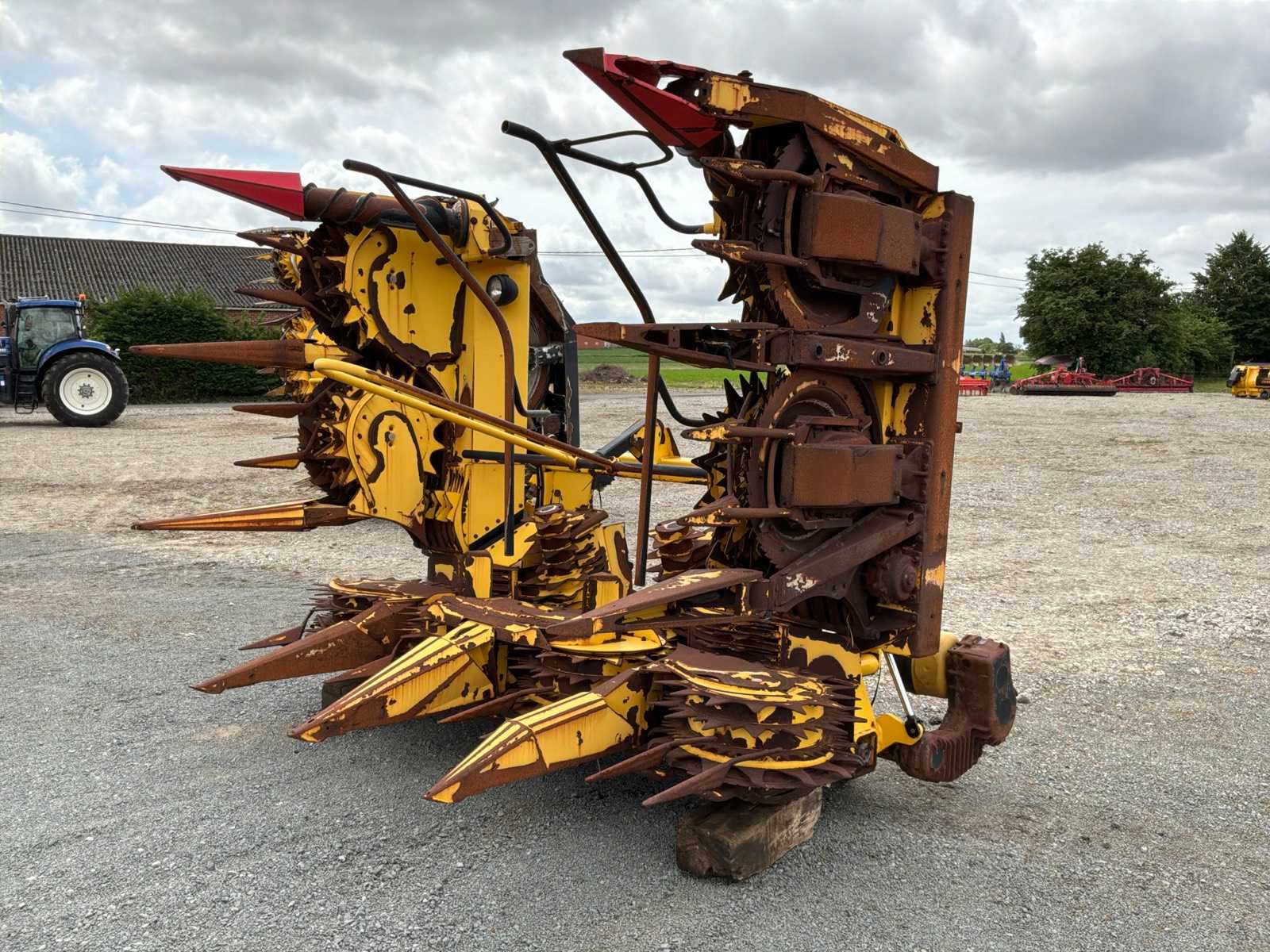2009 Kemper – New Holland FI440 Mais-Ernteschneidwerk für Feldhäcksler