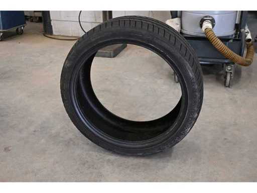 Opona samochodowa Petlas Velox Sport PT741