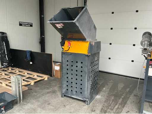 2010 Bramidan Shredder