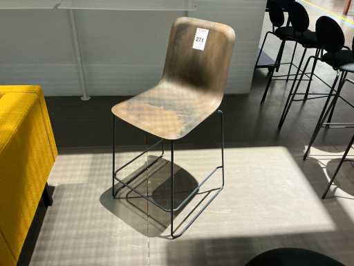 Lensvelt Ce tabouret de bar 941 « Richard Hutten »