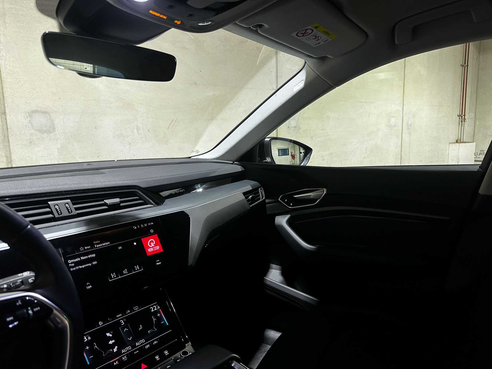 Audi e-tron 50 Quattro Business Edition 313pk 2020 (Origineel-NL), J-761-NS