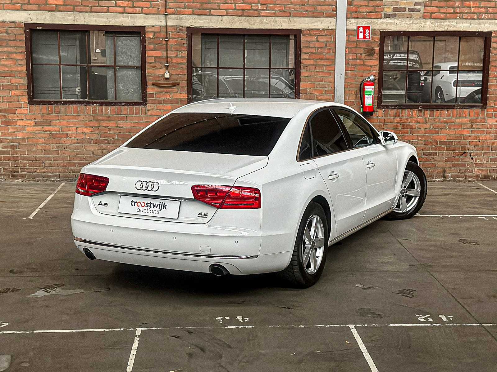 Audi A8 4.2 FSI V8 Quattro 372pk 2011