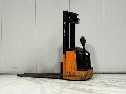 Still - 2014 - EGV20 - Stacker
