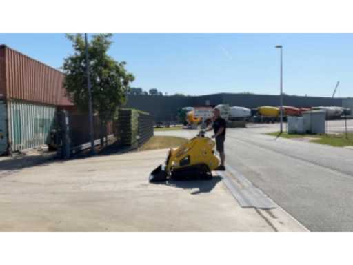 2e897385-dea5-4c32-8e21-5640fe1d302b.mp4