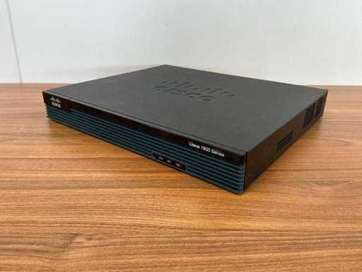 Cisco - 1921 - Router