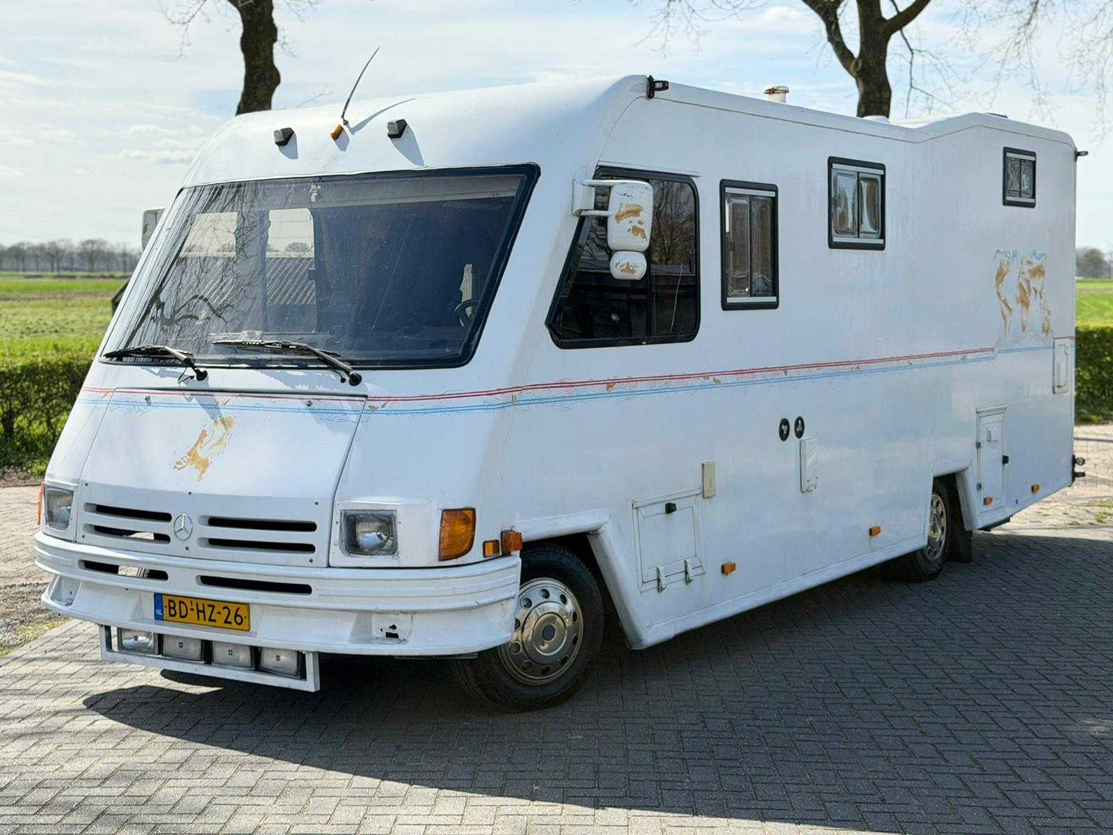 Mercedes-Benz Wohnmobil 3.5 611 D-II Camper BD-HZ-26