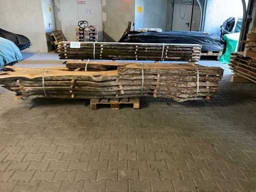 Log / Trunk Nut / 360cm long / Diameter approx. 40cm / Sawn into 5.0 cm / 6 planks