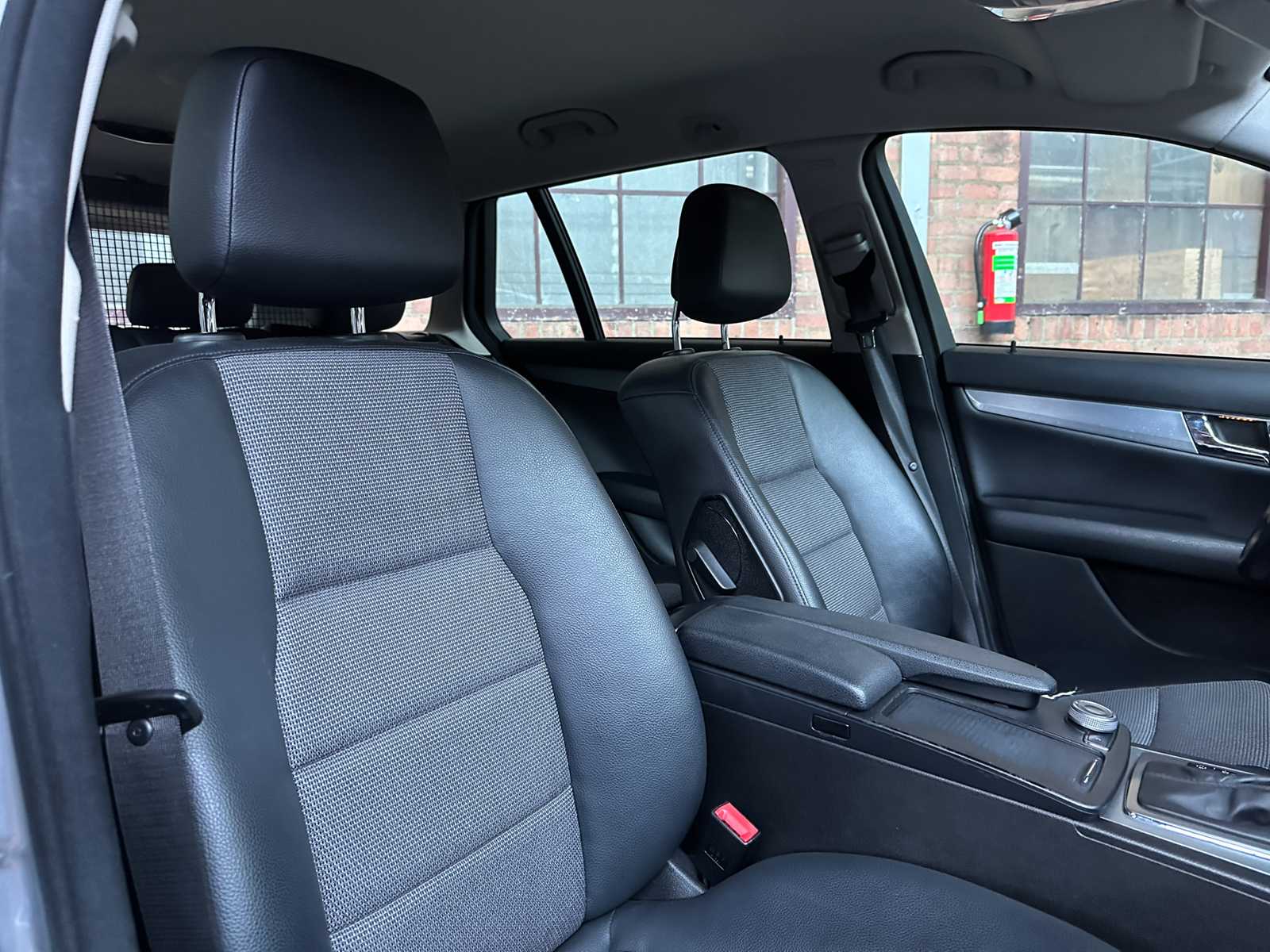 Mercedes-Benz C180 CDI BlueEFFICIENCY Business Class Avantgarde C-klasse Estate 120pk 2010 (Origineel-NL), 70-NPB-5