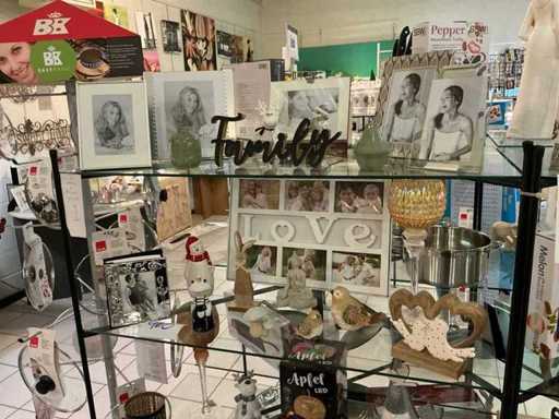 Various decoration/gift items