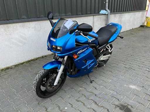 2001 Yamaha Fazer RJ02 Motorrad