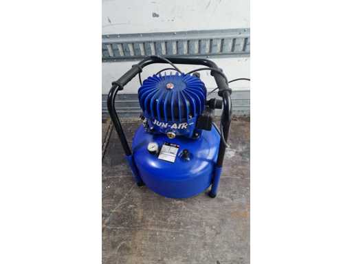 JUN-AIR - Soundproof Reciprocating Compressor