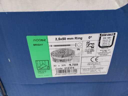 Nagel op rol (42250x)