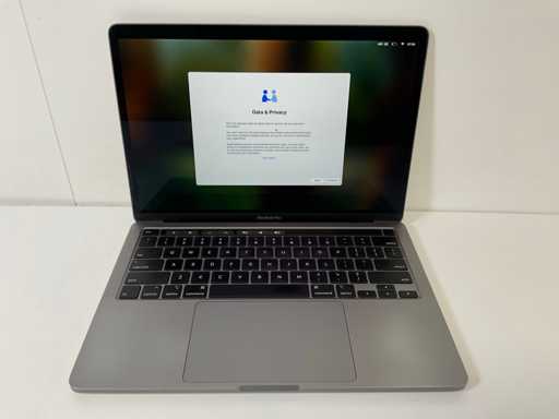 Apple MacBook Pro 13.3", Core(TM) i7 10a generazione, 16 GB di RAM, 512 GB di computer portatile NVMe