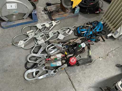 Various safety lines / hooks