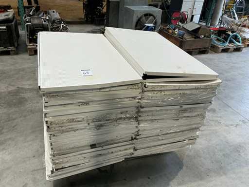 Ca 100m2 plafondpanelen