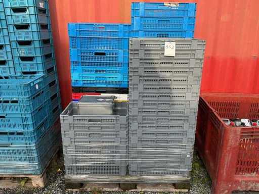 Batch of stacking crates
