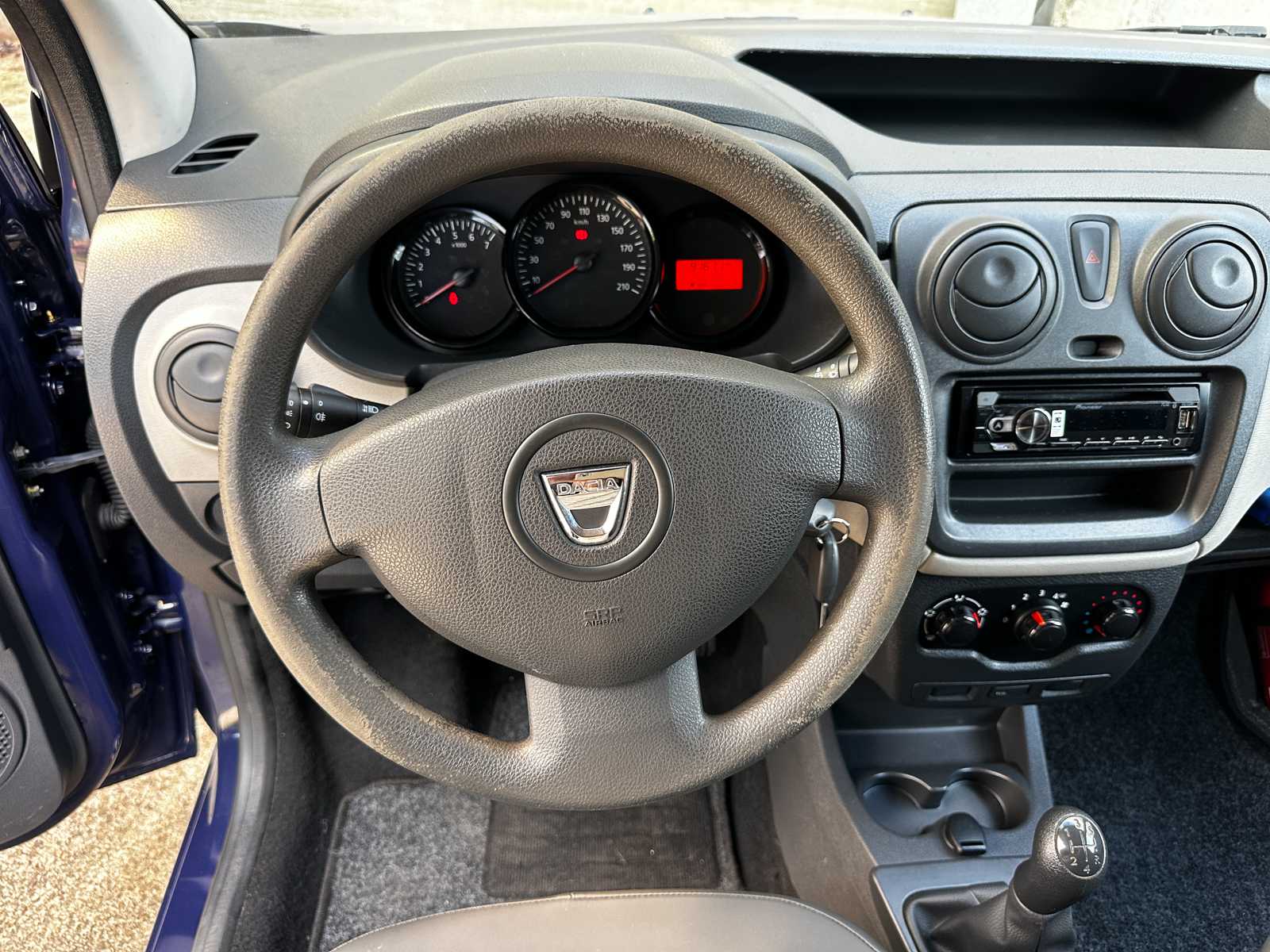 Dacia Dokker 1.6 MPI 100 Basic 101pk 2016, V-85-LTP