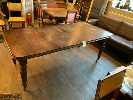 Tavolo da pranzo antico