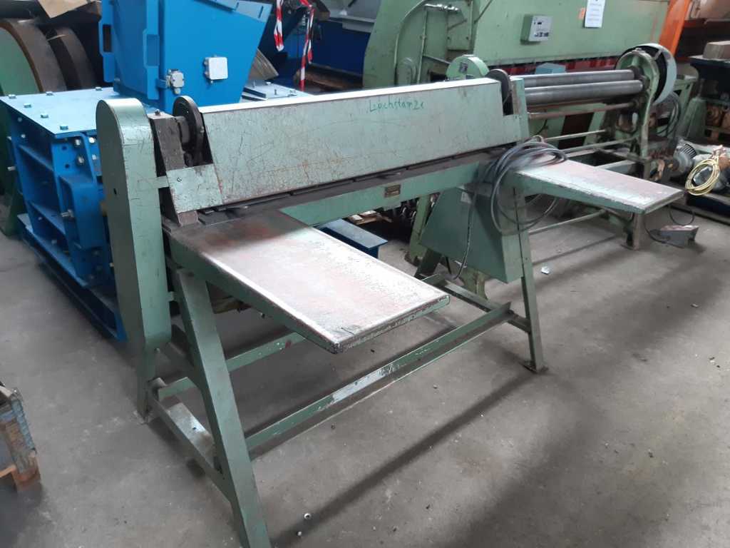 VEB Rust Removal Equipment Leipzig - ST022 - Punching Machine