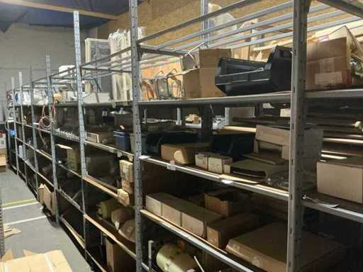 Grote partij elektro en installatietoebehoren voor wellnessinstallaties