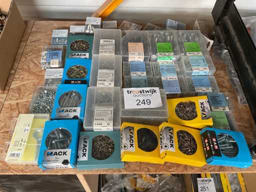 Holzgewindebolzen und -schrauben