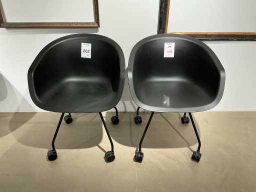 Lensvelt « Richard Hutten » THIS Chaise de conférence Bucket (2x)