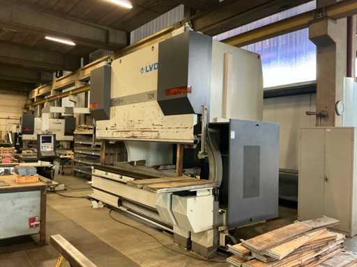 2004 LVD PPEB 320/40 CNC Hydraulic Press Brake