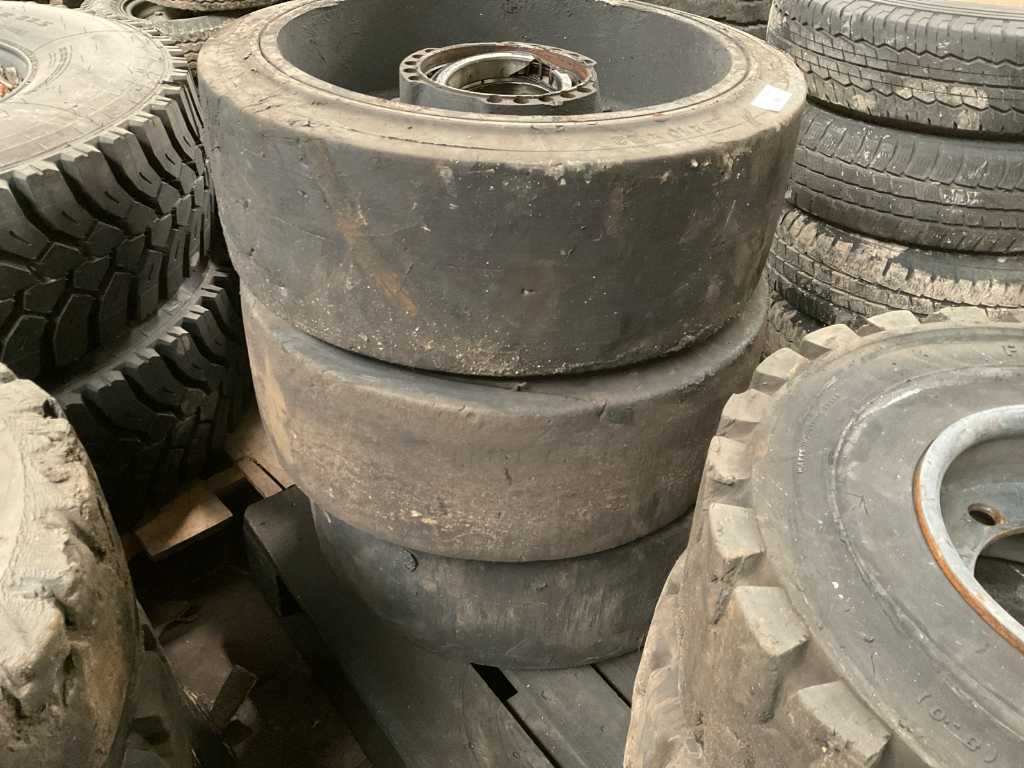 Solideal Solid forklift tyre (3x)