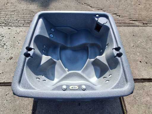 Dreammaker 5 person Vandal-proof Jacuzzi and outdoor spa