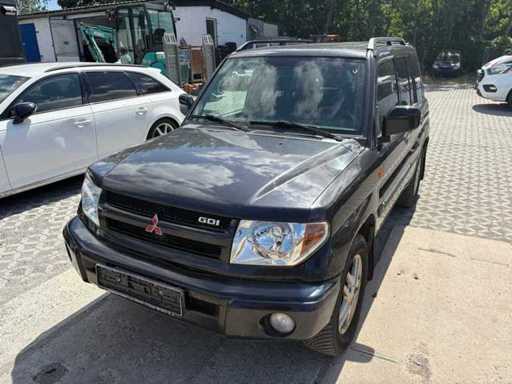 Voiture SUV Mitsubishi Pajero 2004