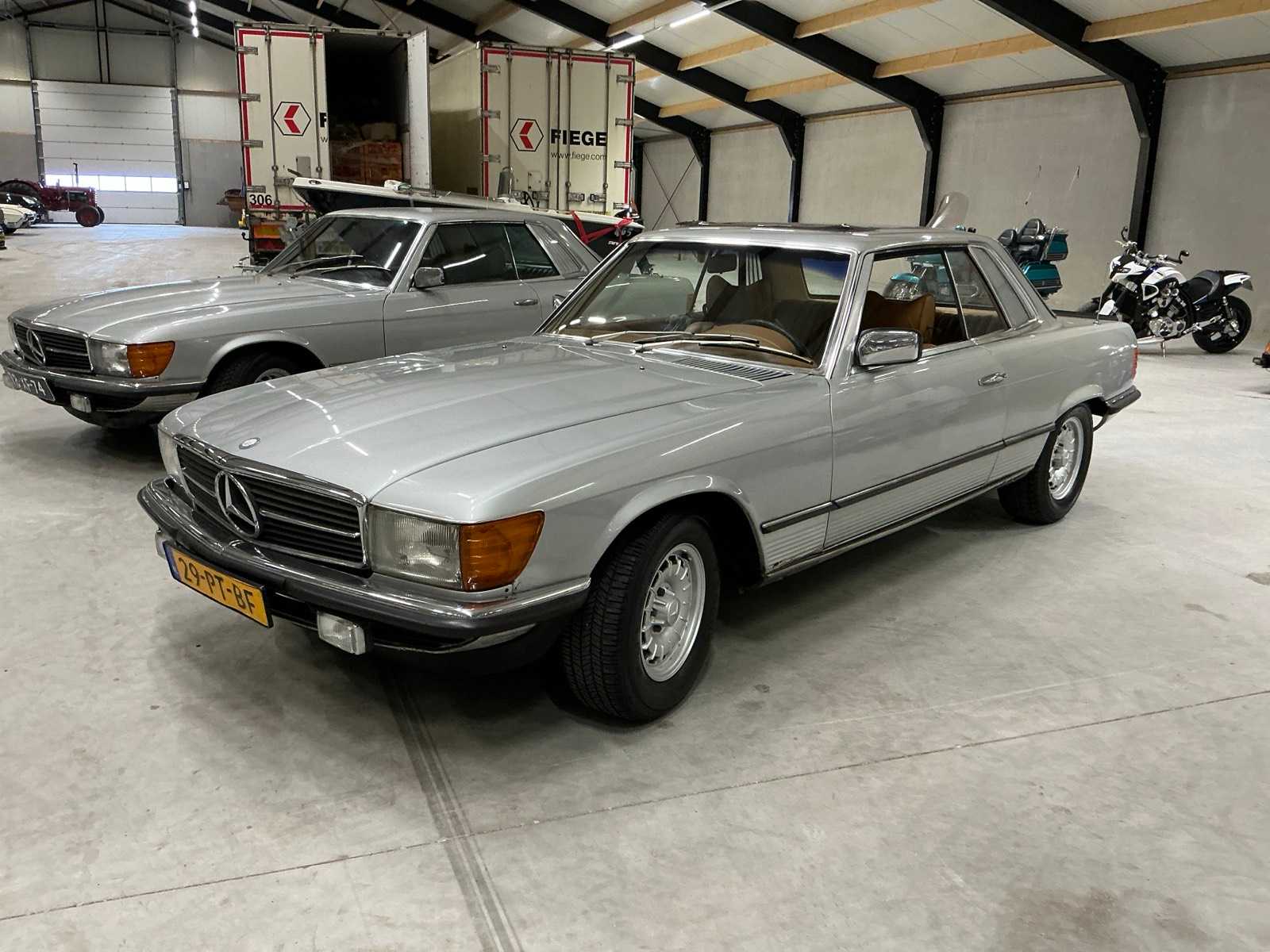 Mercedes-benz 350 SLC-class Classic car