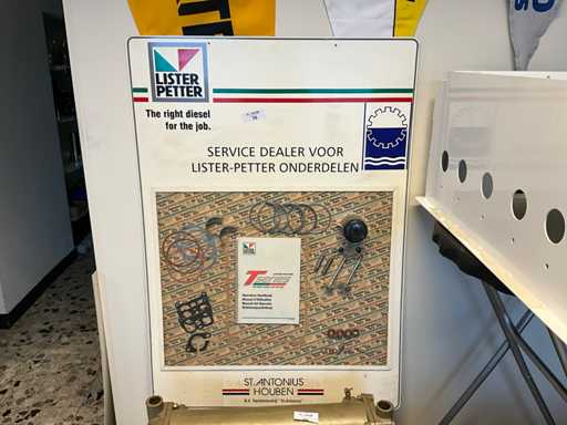 Lister Petter Altra parte della barca