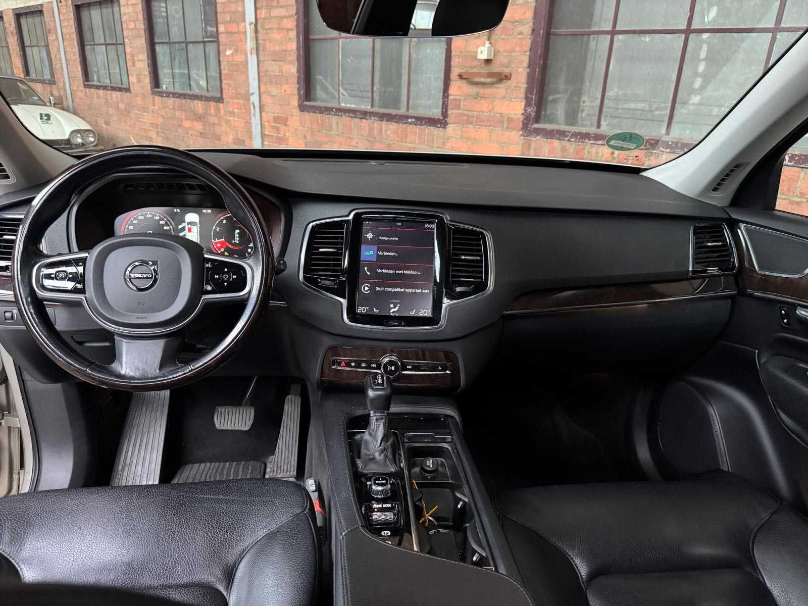 Volvo XC90 2.0 T6 AWD Inscription 320pk 2015, ZR-425-V