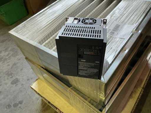 Mitsubishi FR-E840-0095SCEPB-60 Frequency Drive