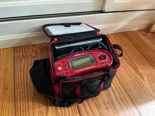 Tester instalacji Benning IT130