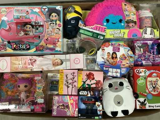 Speelgoed nieuw met o.a Lego en Pokemon