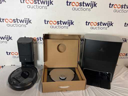iRobot Roomba s9+ - Aspirator robot + Ecovacs X1 OMNI - Aspirator robot 