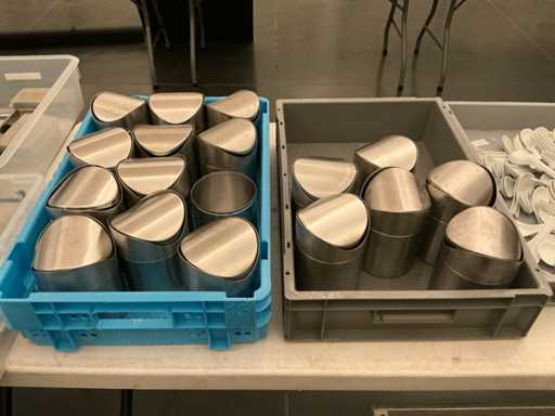 Lot tafel vuilnisbakken