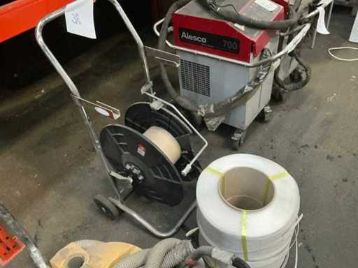 Reel trolley for strapping band