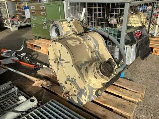Angular gearbox for Saurer4K3FA
