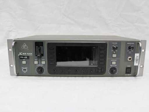 Desk Behringer X32 / Digital Rackmixer