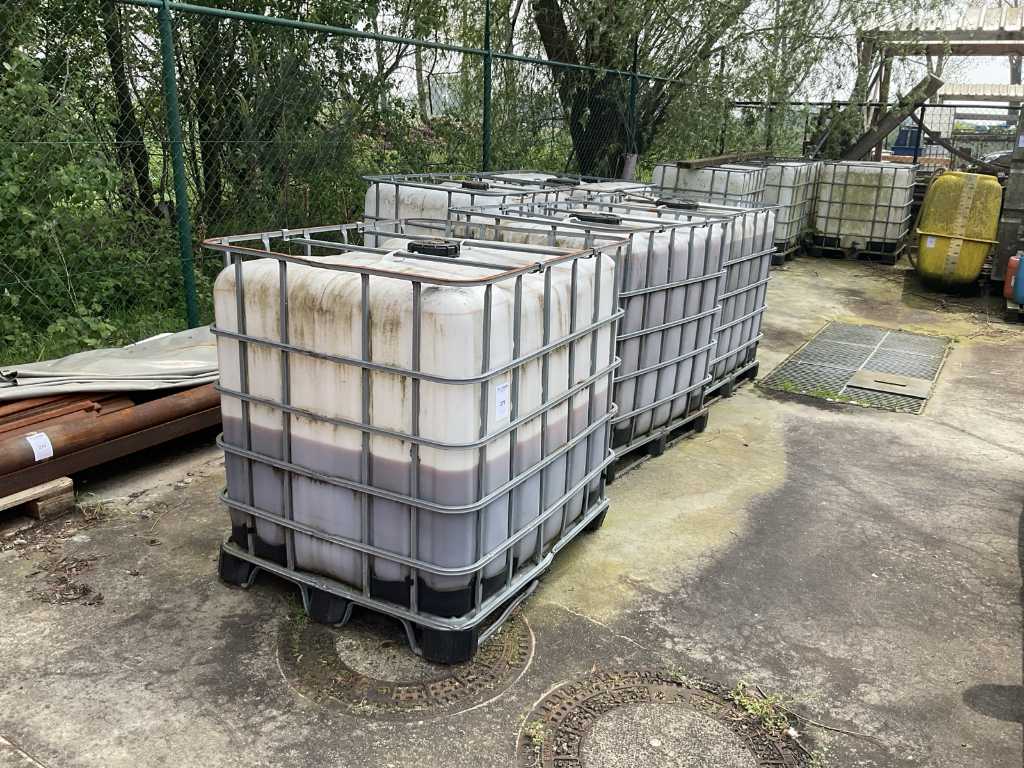 Ibc tank with foaming agent (5x)