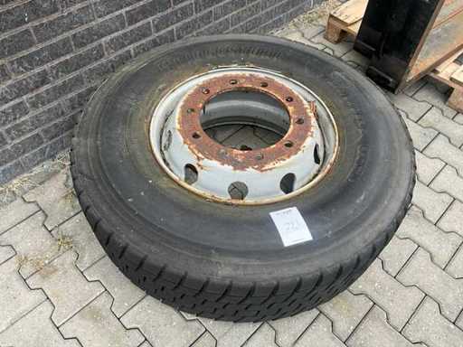 Bridgestone 315/80R 22.5 Lkw-Reifen