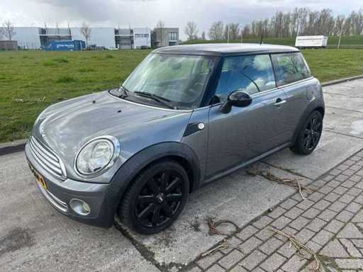 Linia de afaceri Mini Mini 1.6 Cooper, 86-JDP-4
