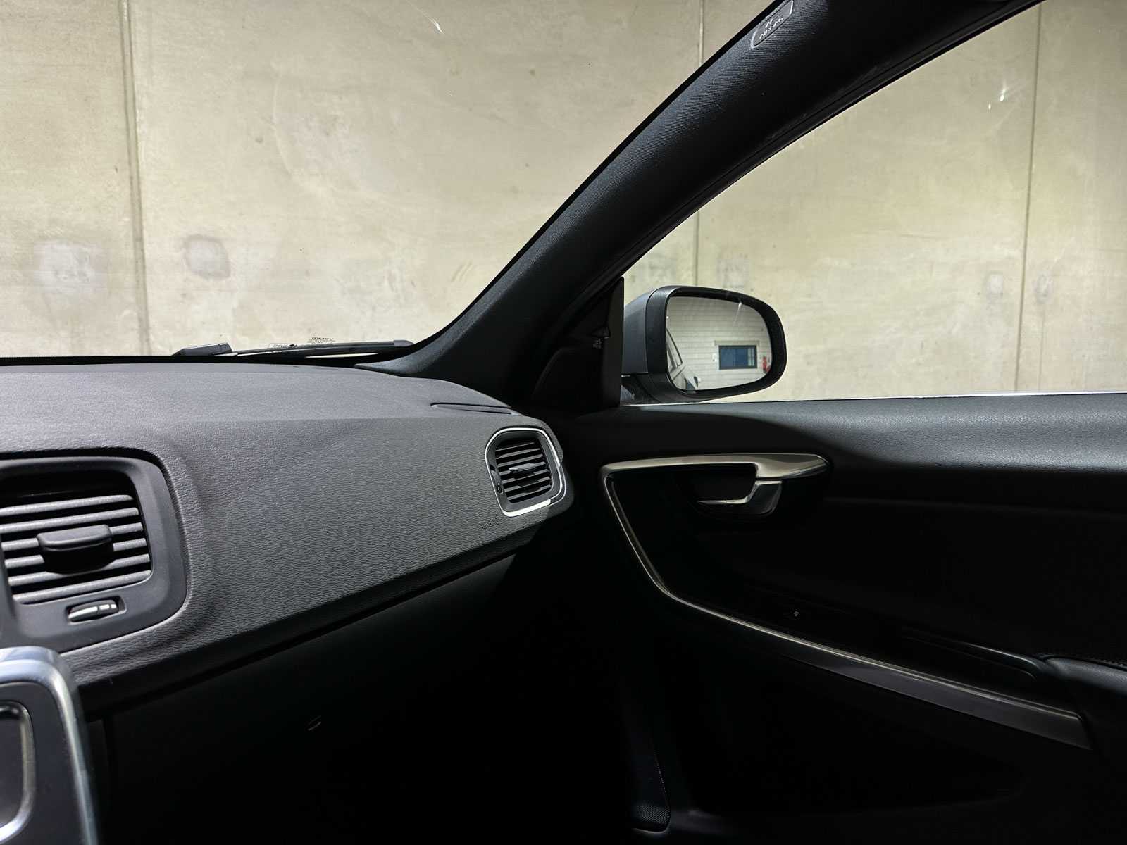 Volvo V60 2.4 D5 Twin Engine Special Edition 163pk 2015, NH-759-L