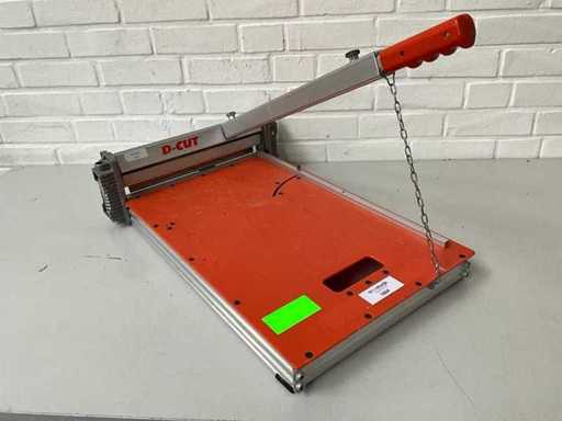 Fraiseuse à stratifier