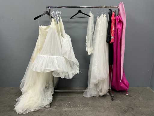 Abiti da sposa e accessori