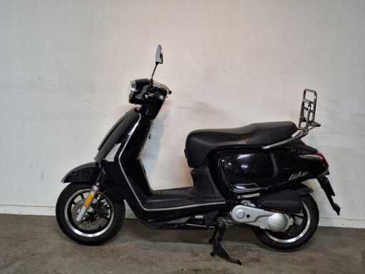 Kymco New Like 25 km moped 4-stroke